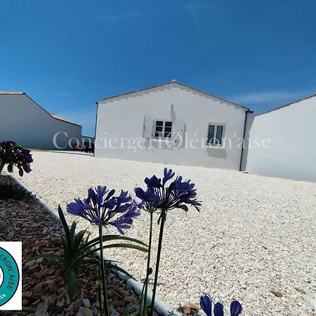 Maison Neuve L'agapanthe Holiday home